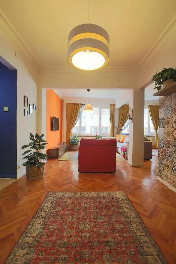 Huzurlu Ve Merkezi Istanbul Apartment